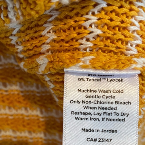 TALBOTS yellow knit petite top - Picture 3 of 5